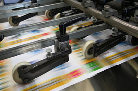 磁性旋转编码器确保印刷设备中同步滚轴的运动 - 德国Hengstler(亨士乐)授权代理