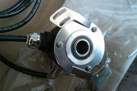 盲孔编码器与通孔编码器的区别在哪里？ - 德国Hengstler(亨士乐)授权代理