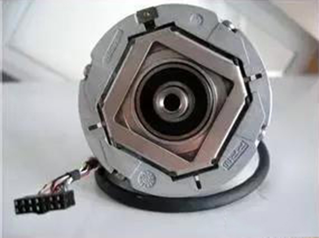 德国海德汉电梯控制室旋转编码器的安装和拆卸