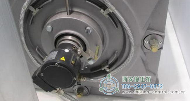编码器和高性能电机轴端是怎么连接的？