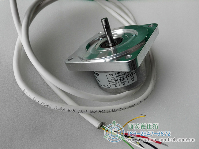 图为一款亨士乐SSI编码器的实物照片