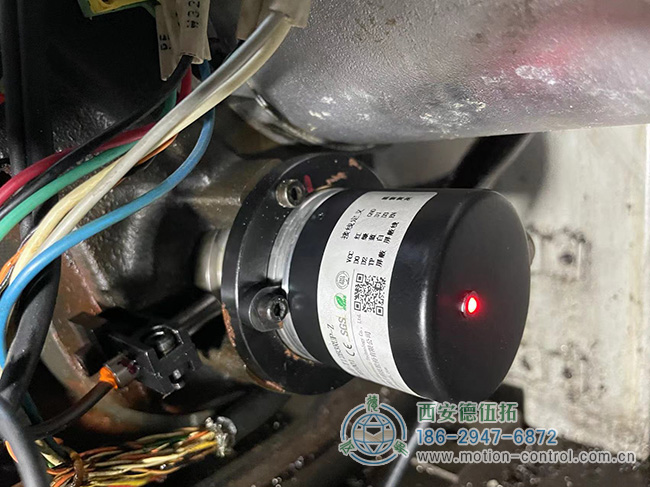 图为编码器在设备上的应用照片。