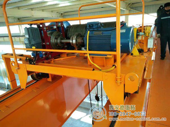 图为起重机小车行走局部照片