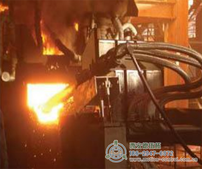 图为编码器在铁炉氧枪中的控制应用照片